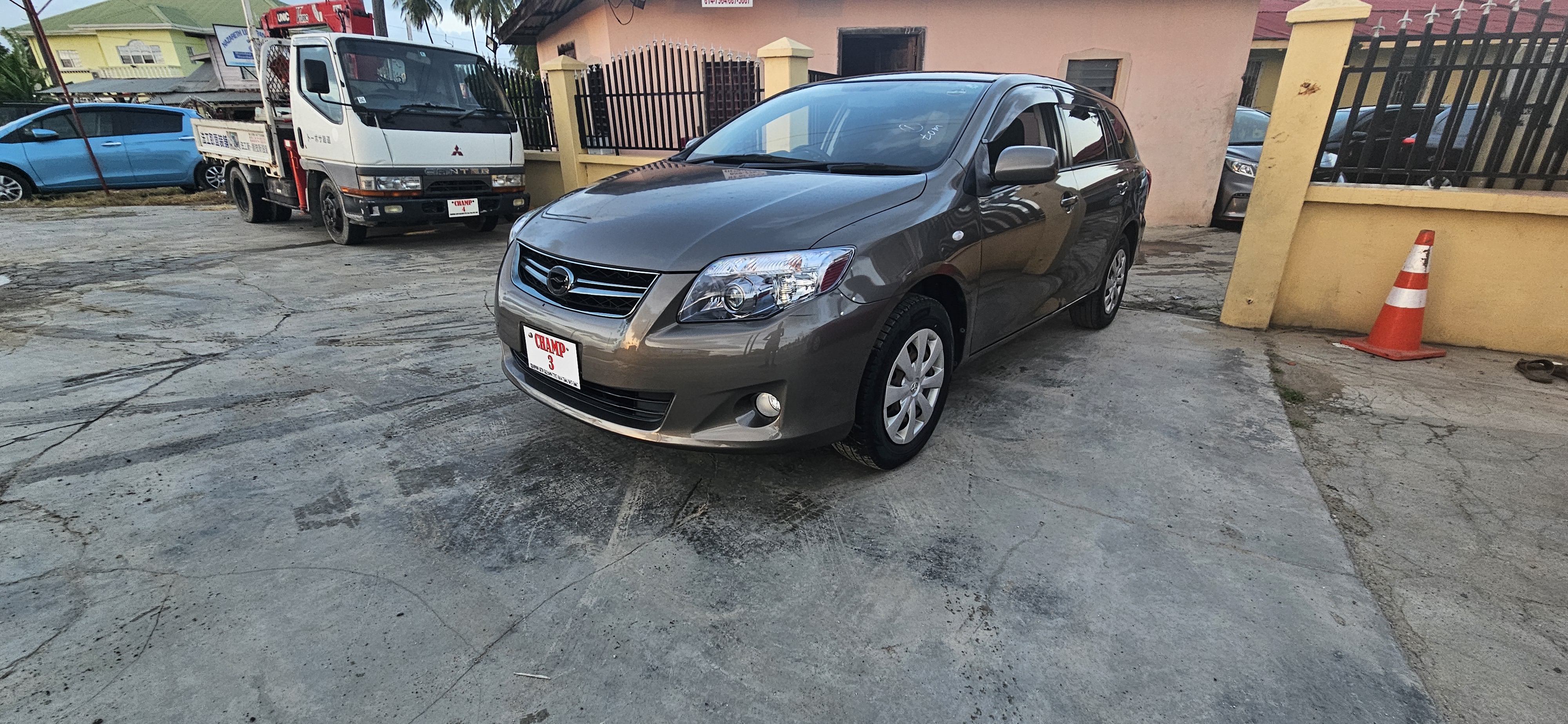 Toyota Corolla Fielder (0015)